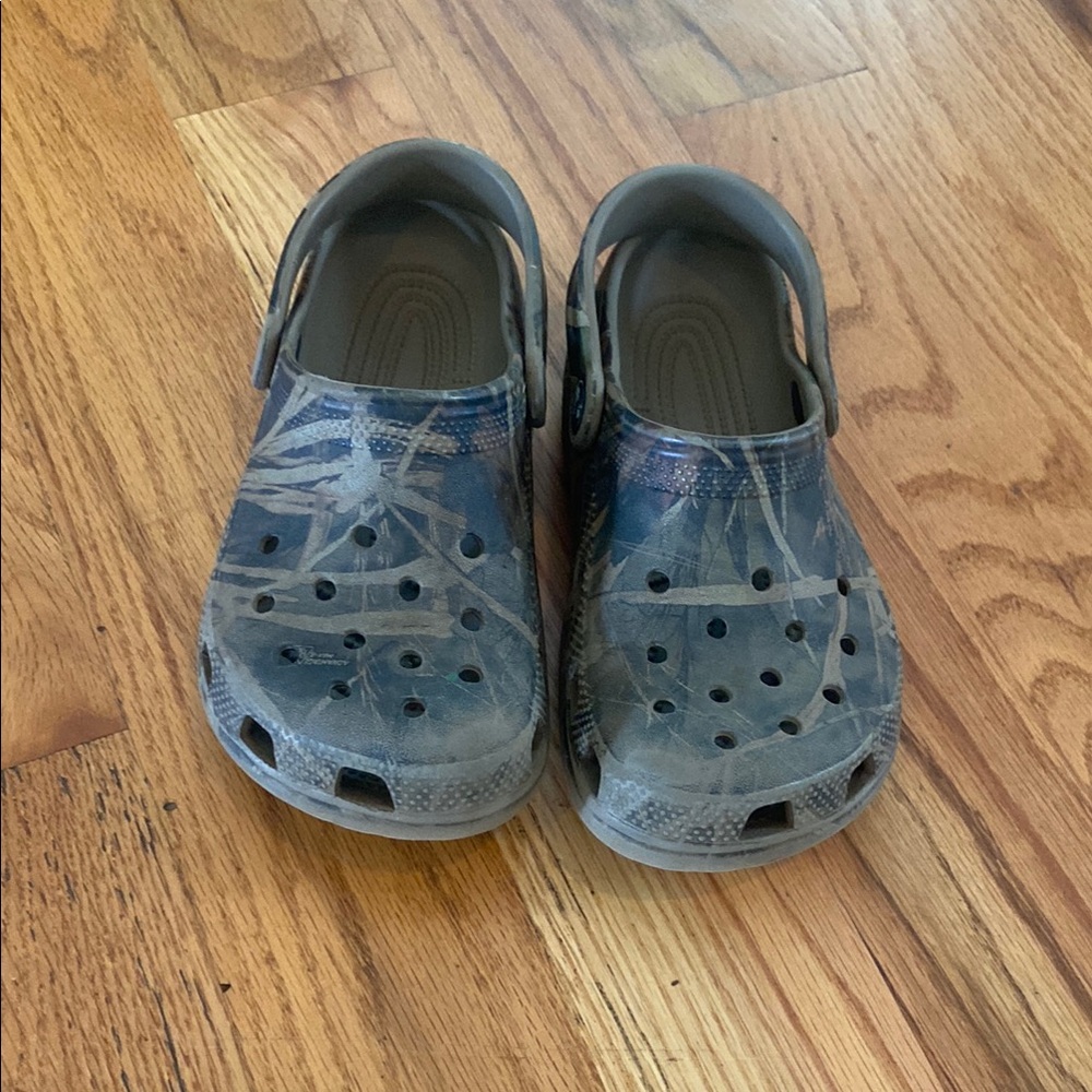 CROCS Camo